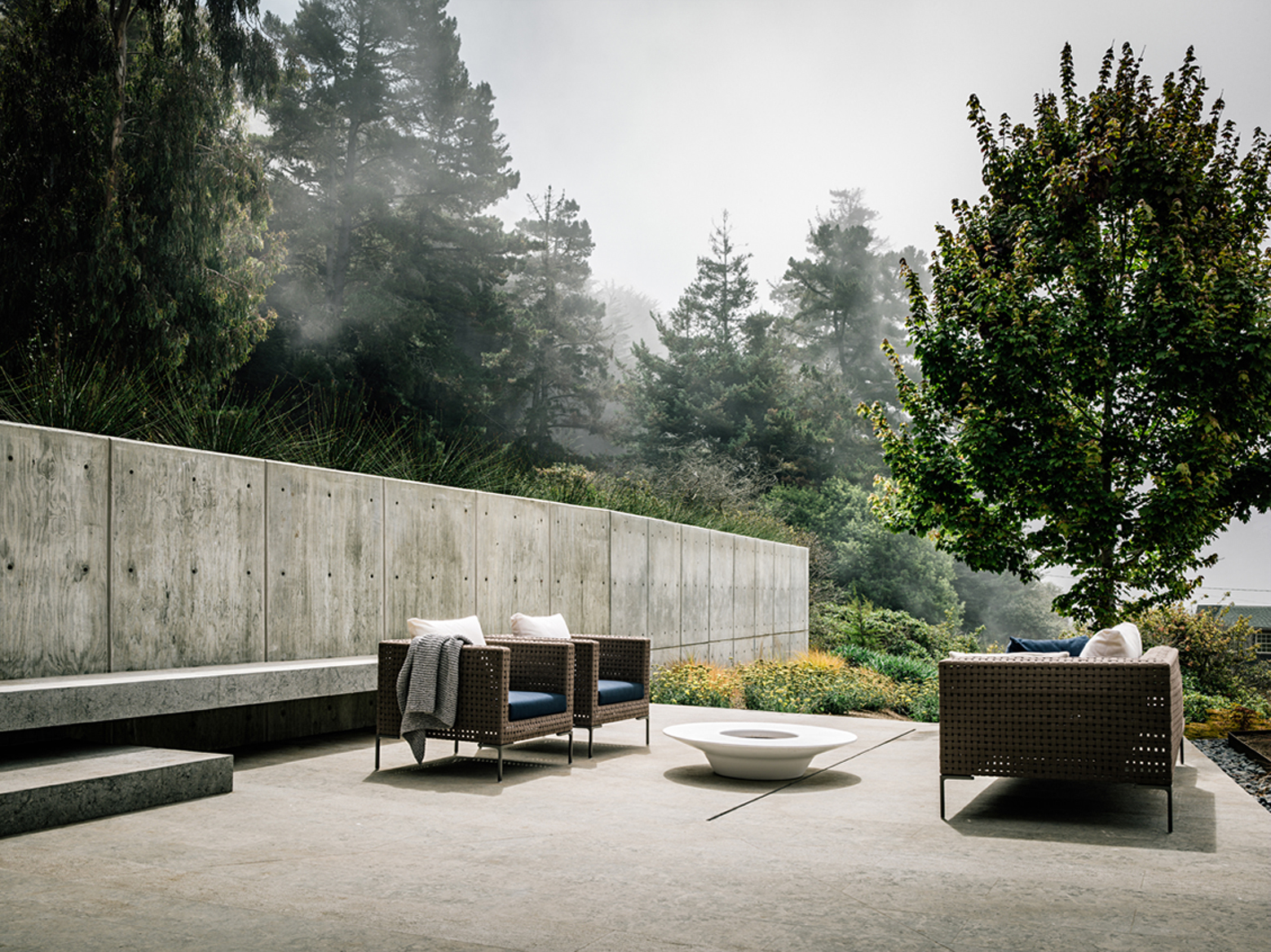 Https Newatlas Com Jade Residence El Studio 31541 2016 10 10 Https Assets Newatlas Com Archive Jade Residence El Studio 0 Jpg Jade Residence Measures A Total Of 306 Sq M 3 300 Sq Ft Spread Over Two Floors Photo Pepper Watkins Https Assets