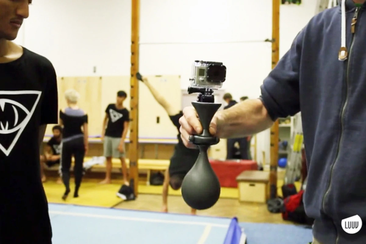 The Luuv works with a number of smartphones and small camcorders, including the GoPro Hero