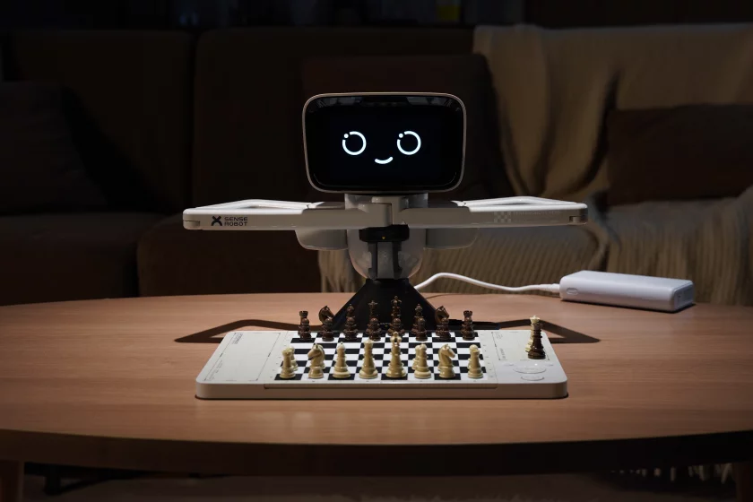 SenseRobot Chess Mini is presently on Kickstarter