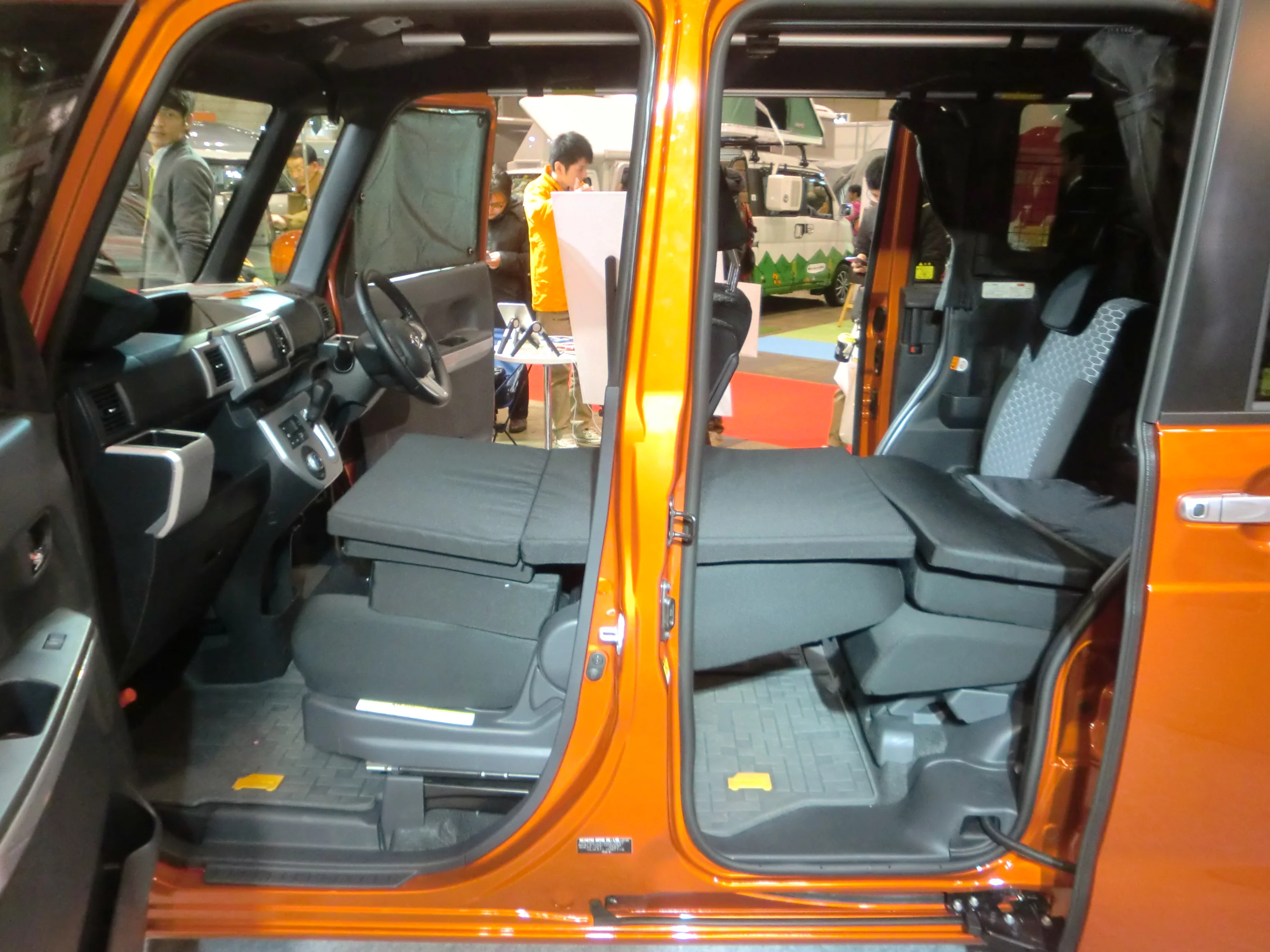 Inside the Wake K-Car from Honda (Photo: Stephen Clemenger/Gizmag.com)