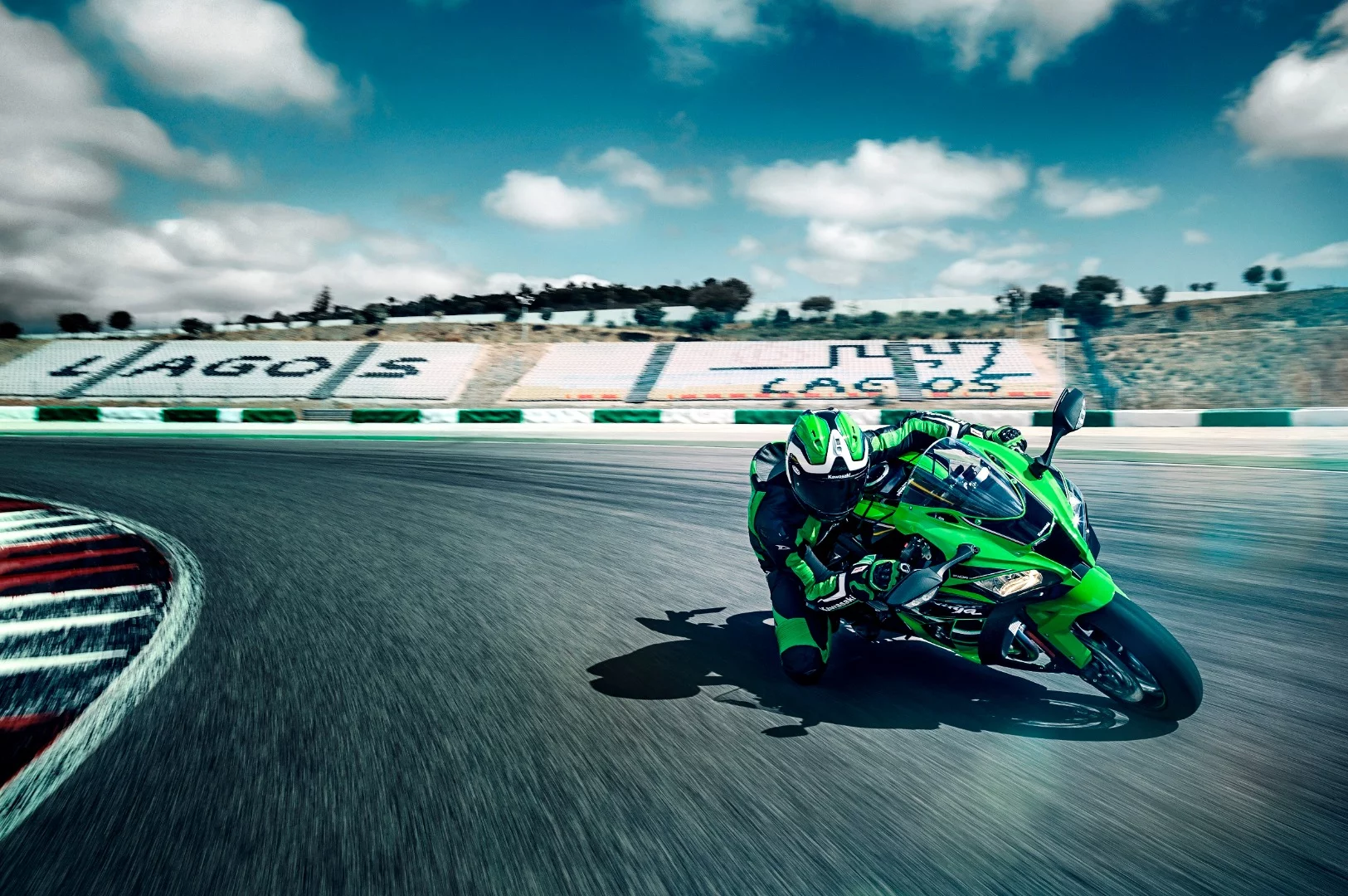 The 2016 Kawasaki Ninja ZX-10R in action
