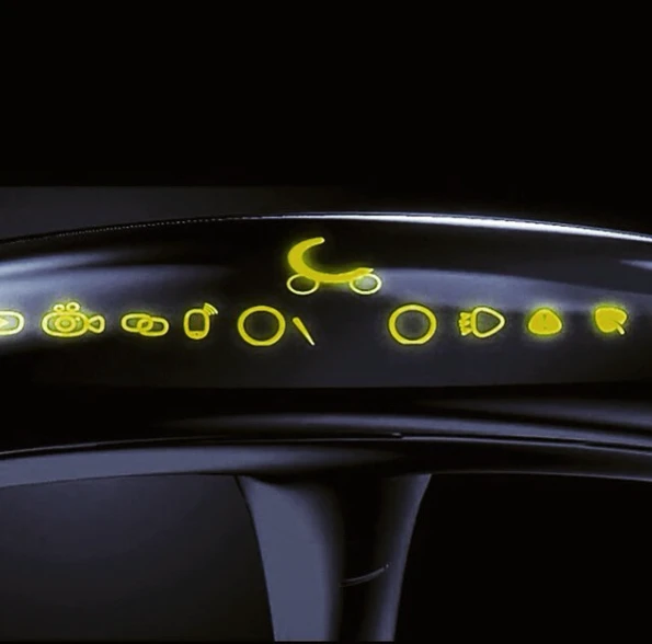 The handlebar display provides a clear read-out of system information