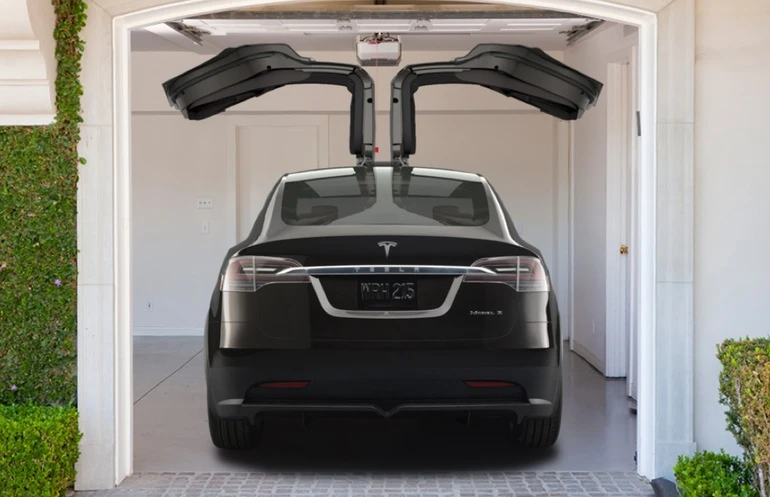 The Model X will be taking flight with falcon wing doors