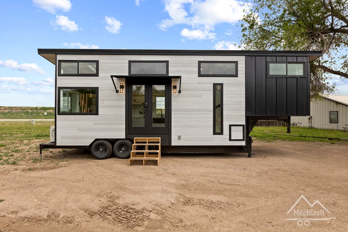 Casey’s 32' x 10' Tiny Home is described as a luxury tiny house by designer MitchCraft Tiny Homes and has a suitably luxurious price tag of US$250,000