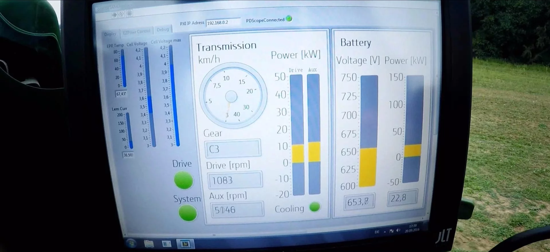 John Deere's SESAM electric tractor: digital dash readout