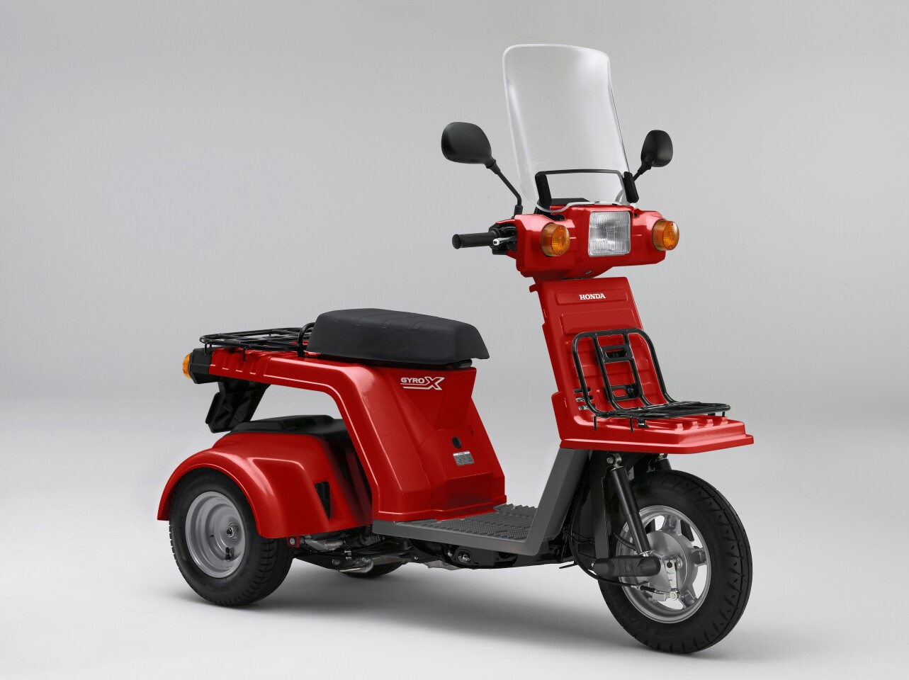 Honda’s 50cc threewheeled Gyro cargo scooter