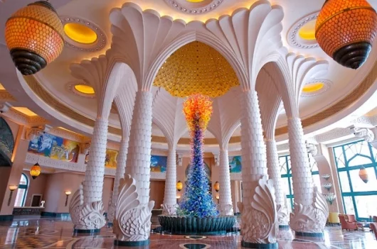 Opulence: Atlantis' grand foyer
