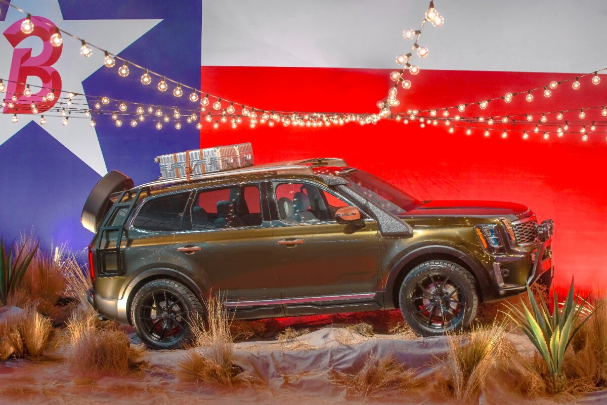 This Kia Telluride gets a load ladder and off-road tires