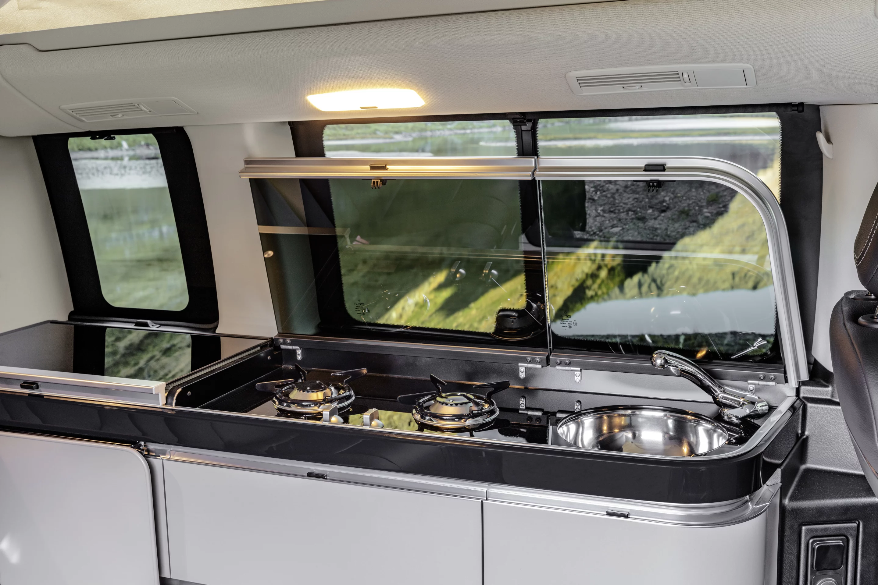 Mercedes Marco Polo kitchen area