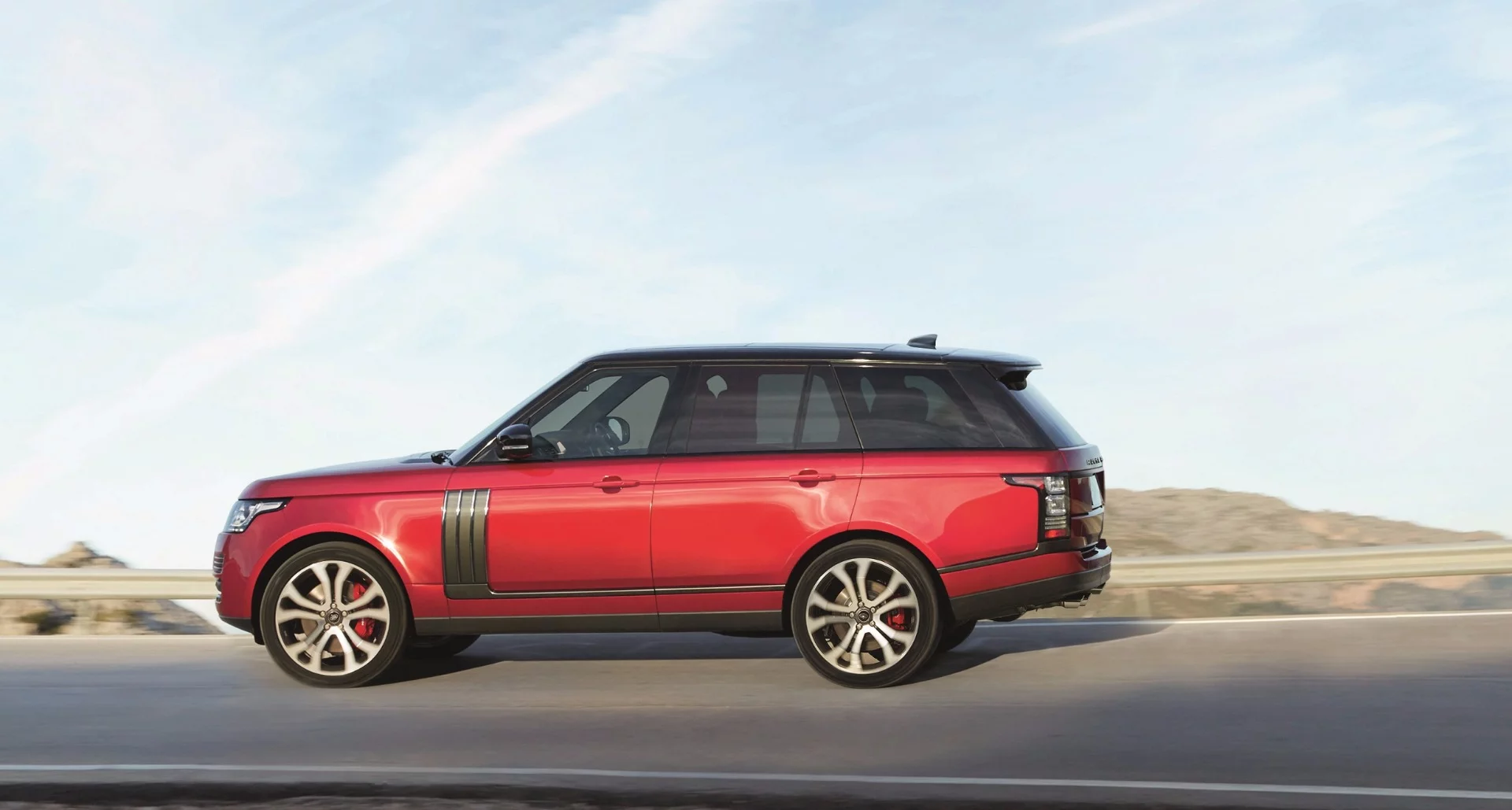 Wheels are available in 21 and 22-inch sizes