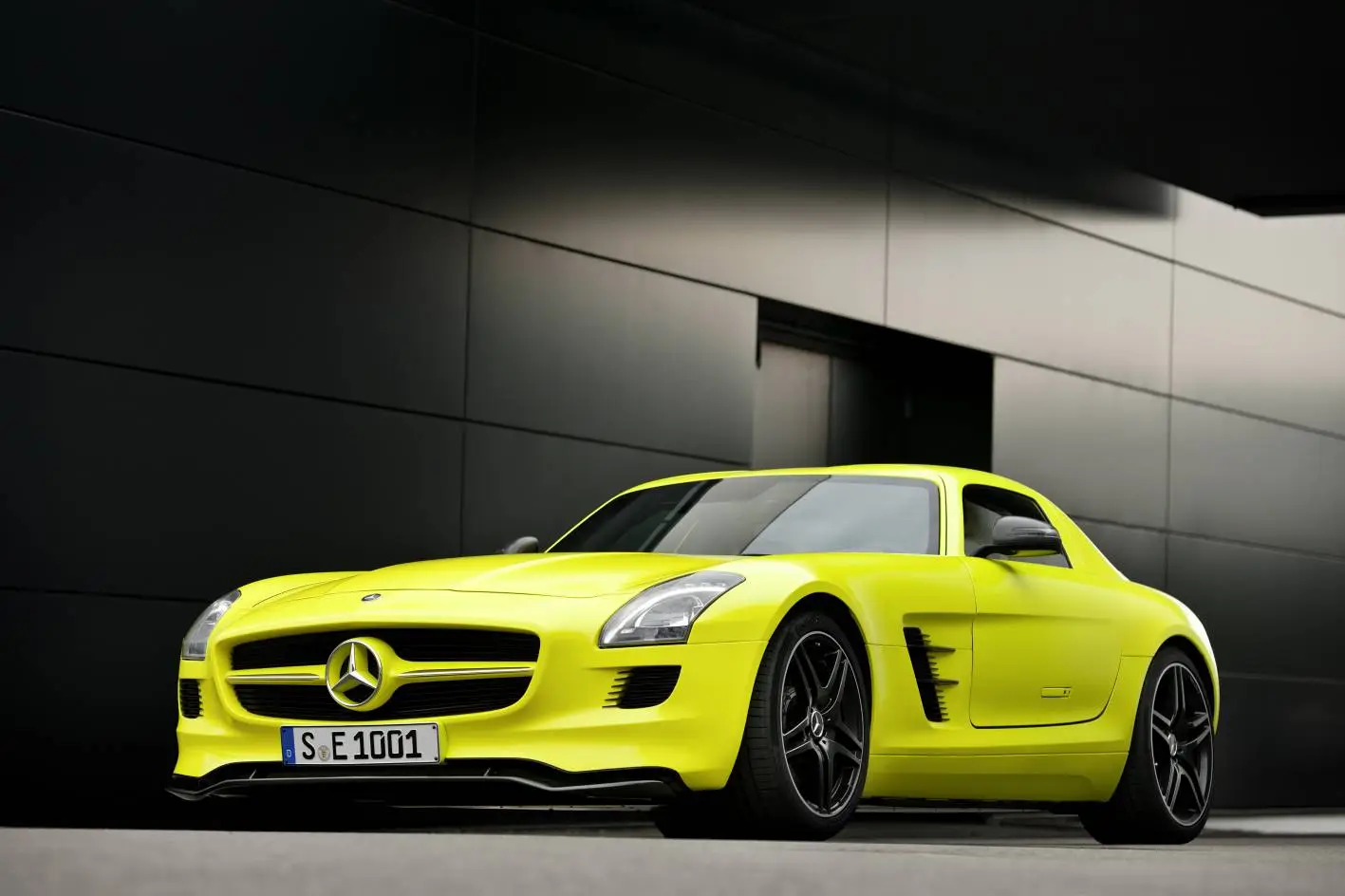 Mercedes-AMG SLS AMG E-CELL