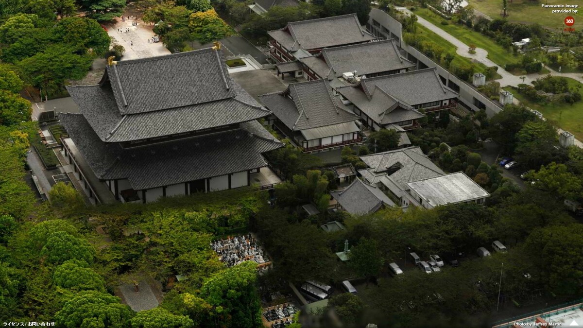 As you might expect, the level of detail seen in the panorama is impeccable