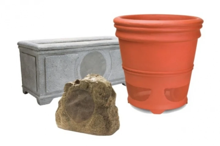 Niles Audio Corporation outdoor speakers