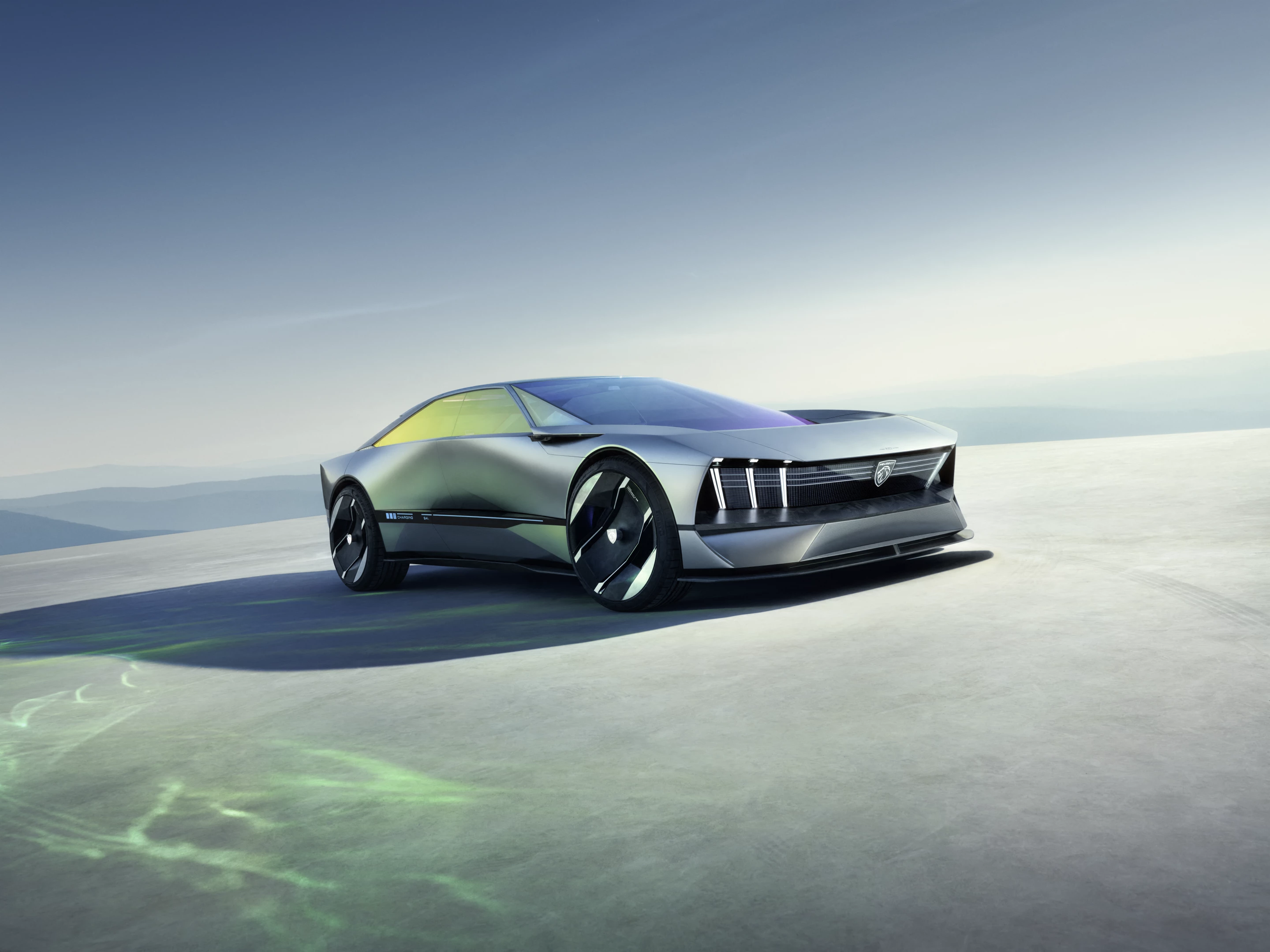 The Peugeot Inception concept comes powered by a 670-hp electric AWD with front and rear motors