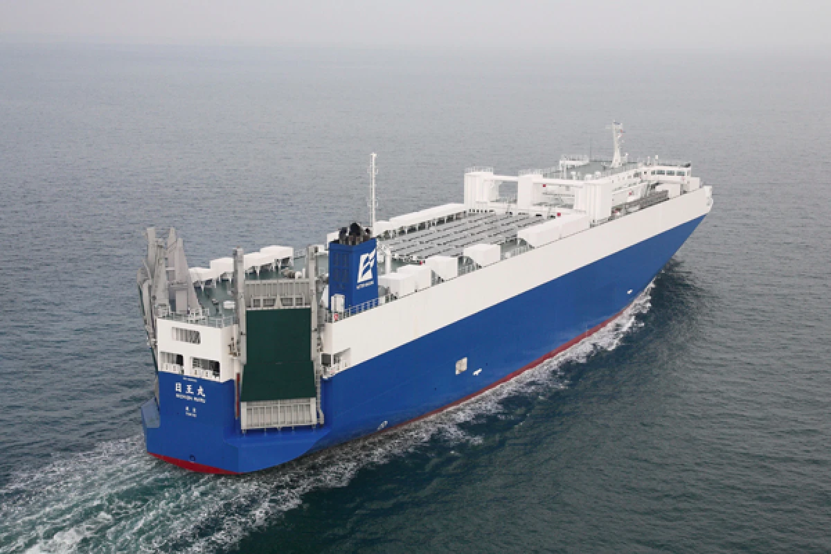 The Nichio Maru achieves a fuel reduction of up to nearly 1,400 tons annually, which translates to an annual reduction in CO2 emissions of 4,200 tons
