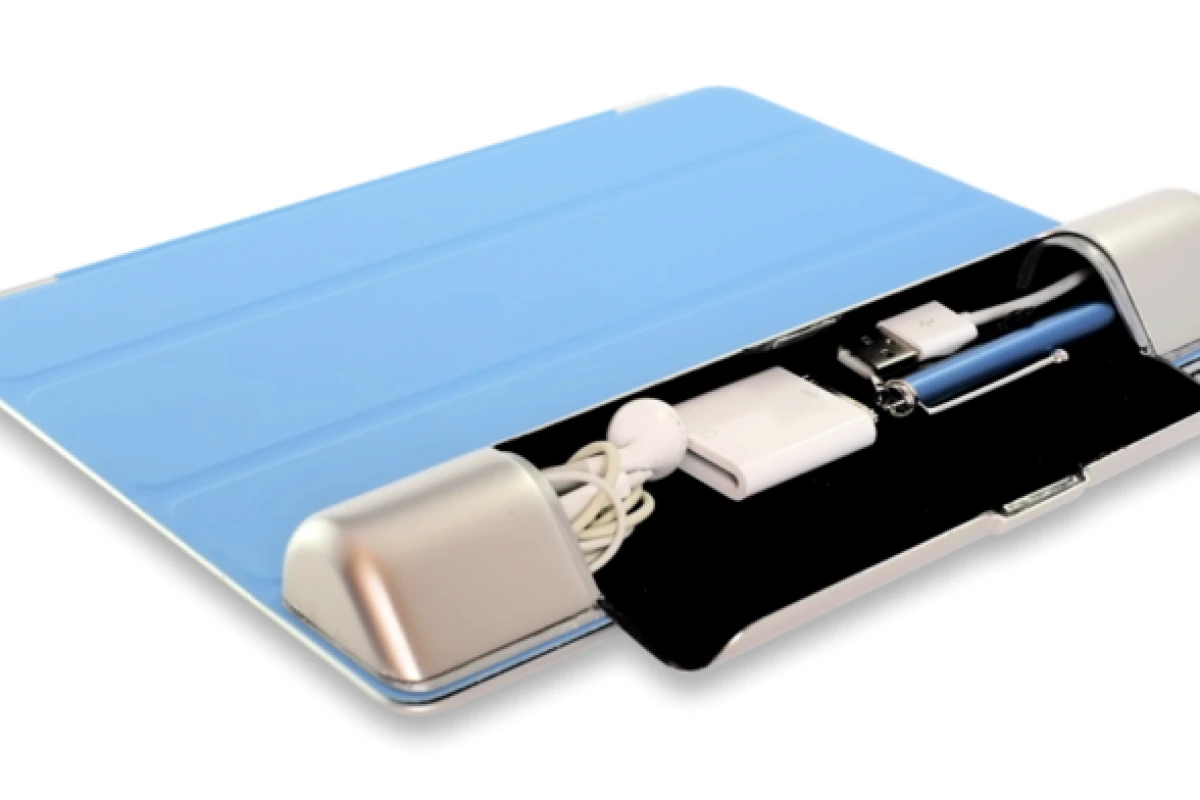 Smart Cargo provides some useful storage to iPad owners