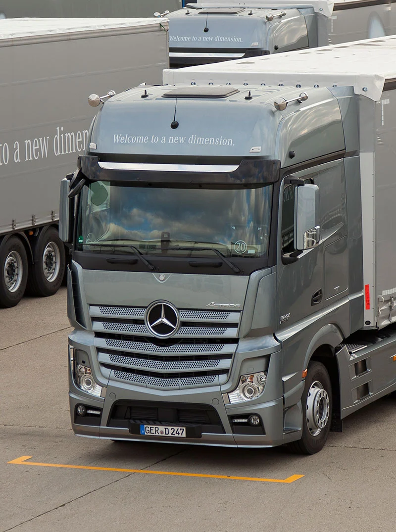 Mercedes Actros tractor unit