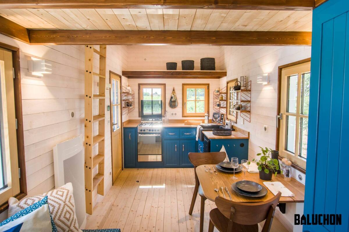 Tiny house gives chef room for creativity in the kitchen Tiny house gives chef room for creativity in the kitchen