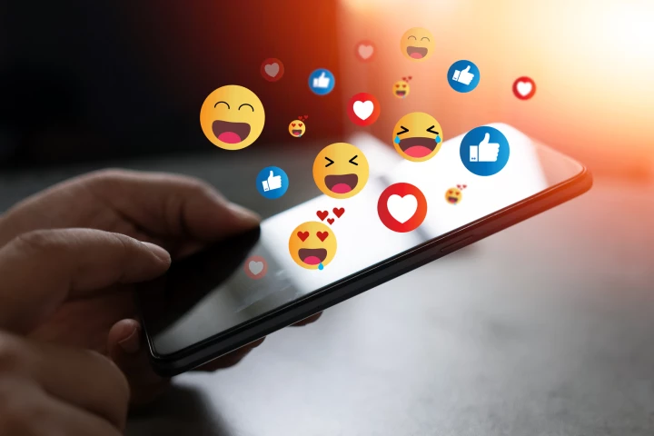 Spending a long time on social media has little to no effect on mental health