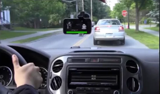 CarSafe takes advantage of the latest smartphone camera technology, which allows the simultaneous processing of dual-camera streams