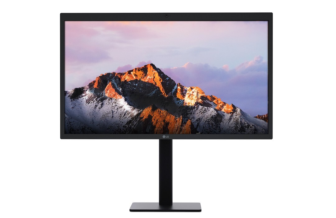 The LG UltraFine 5K monitor connects to the MacBook Pro through Thunderbolt 3, allowing the speedy transfer of 5K video, audio and data