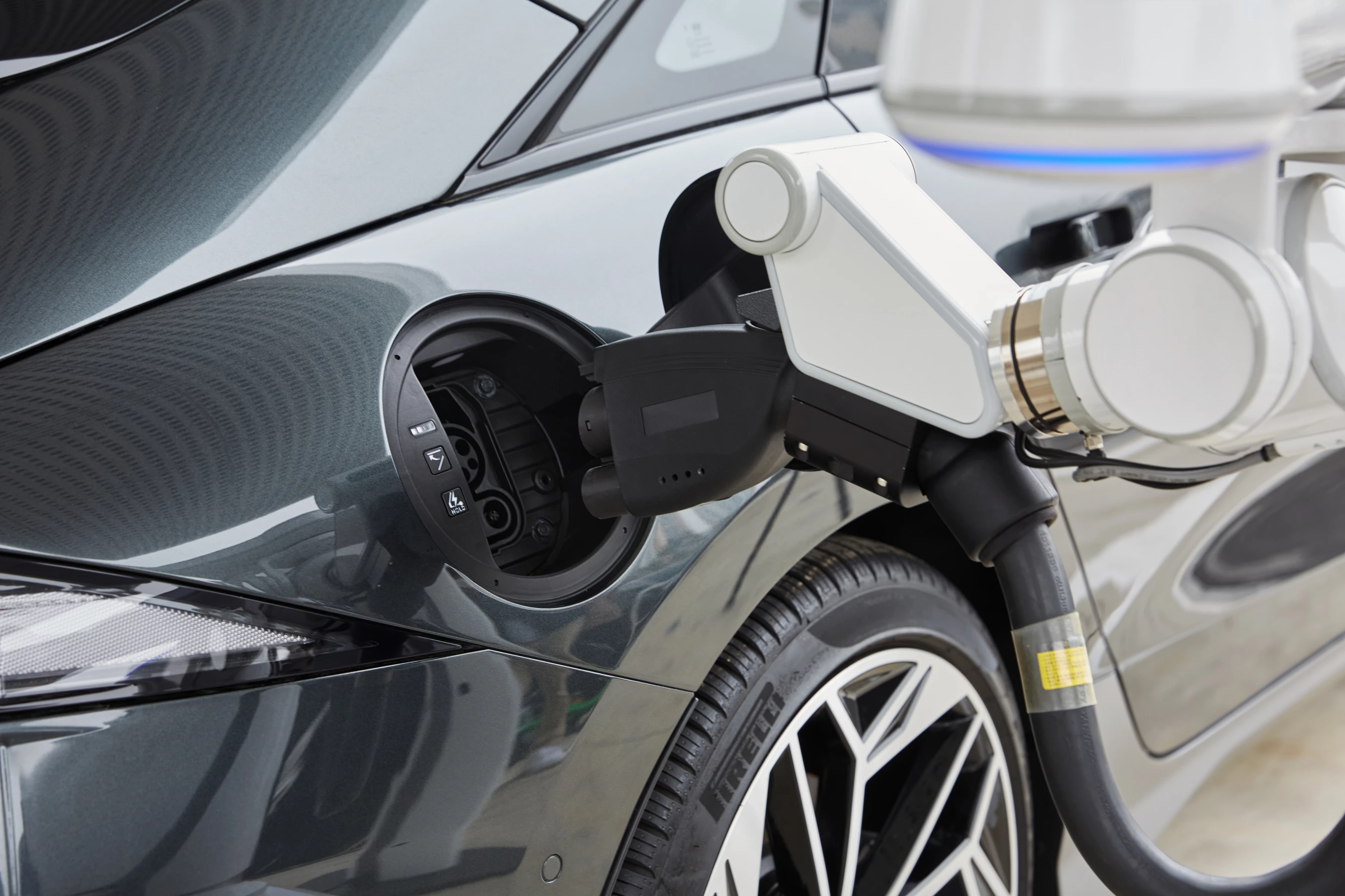 Hyundai's automatic charging robot, all plugged in
