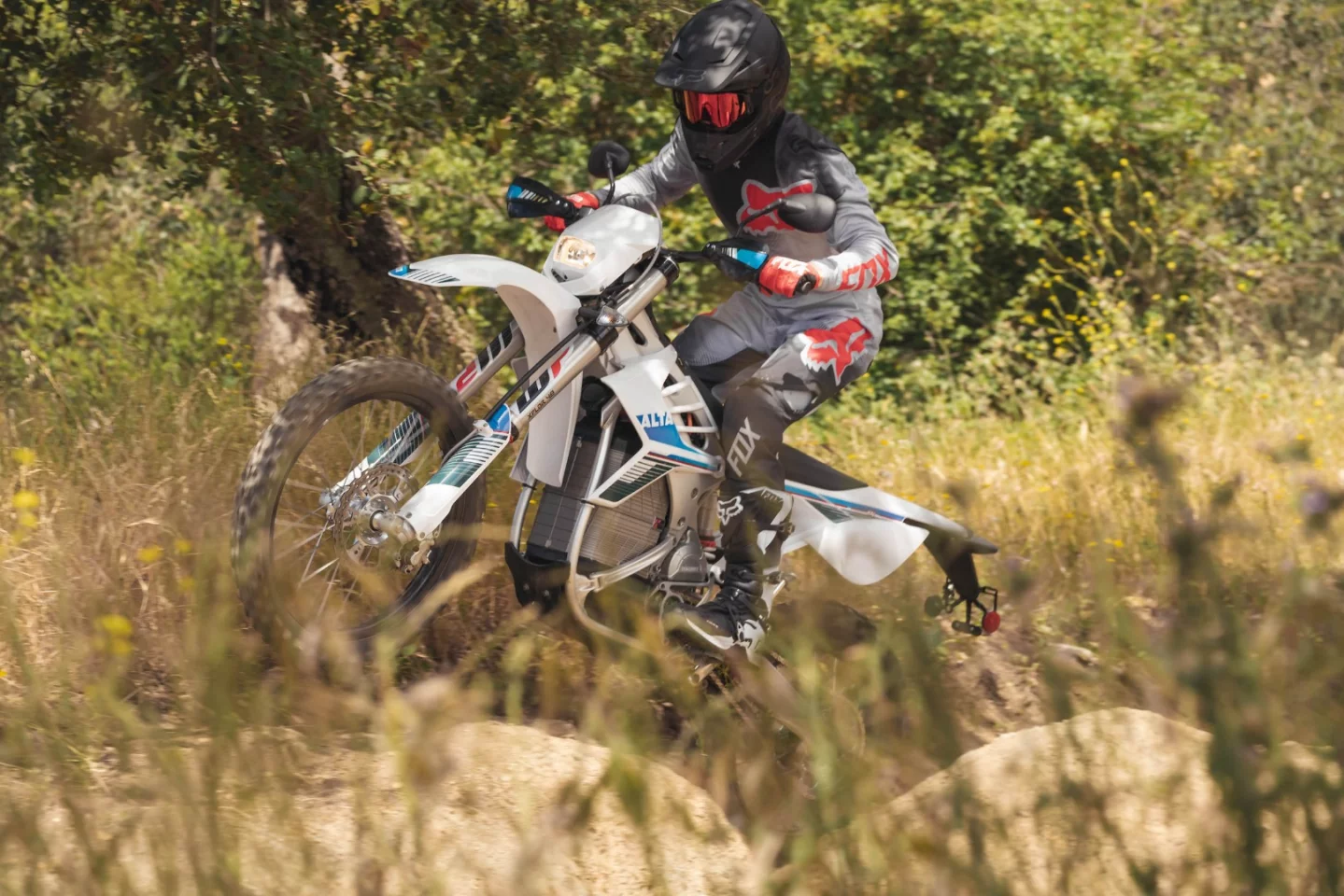 Alta Redshift EXR: charges in 1.5 hours