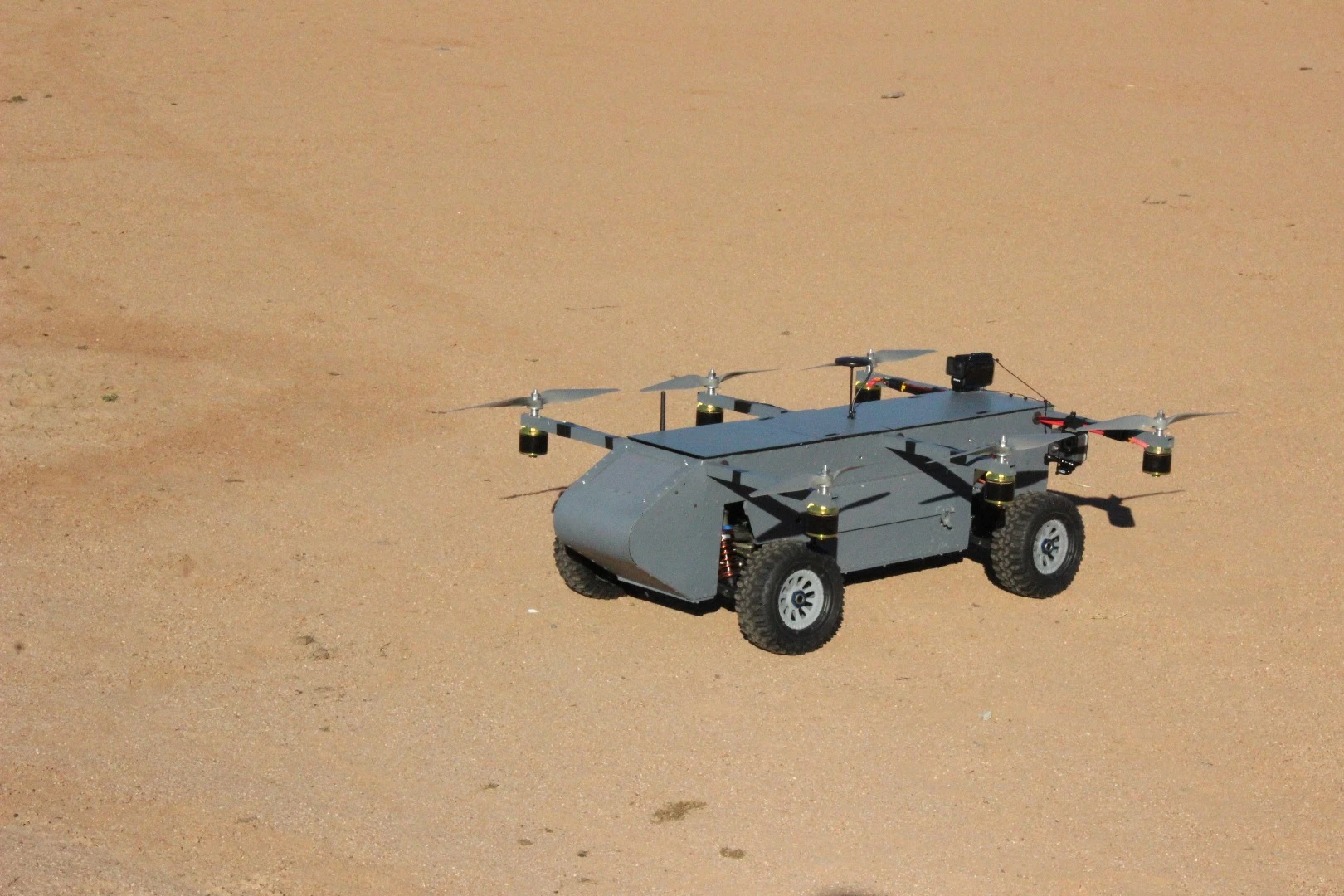 The AT Panther delivery system can navigate off-road terrain in driving mode
