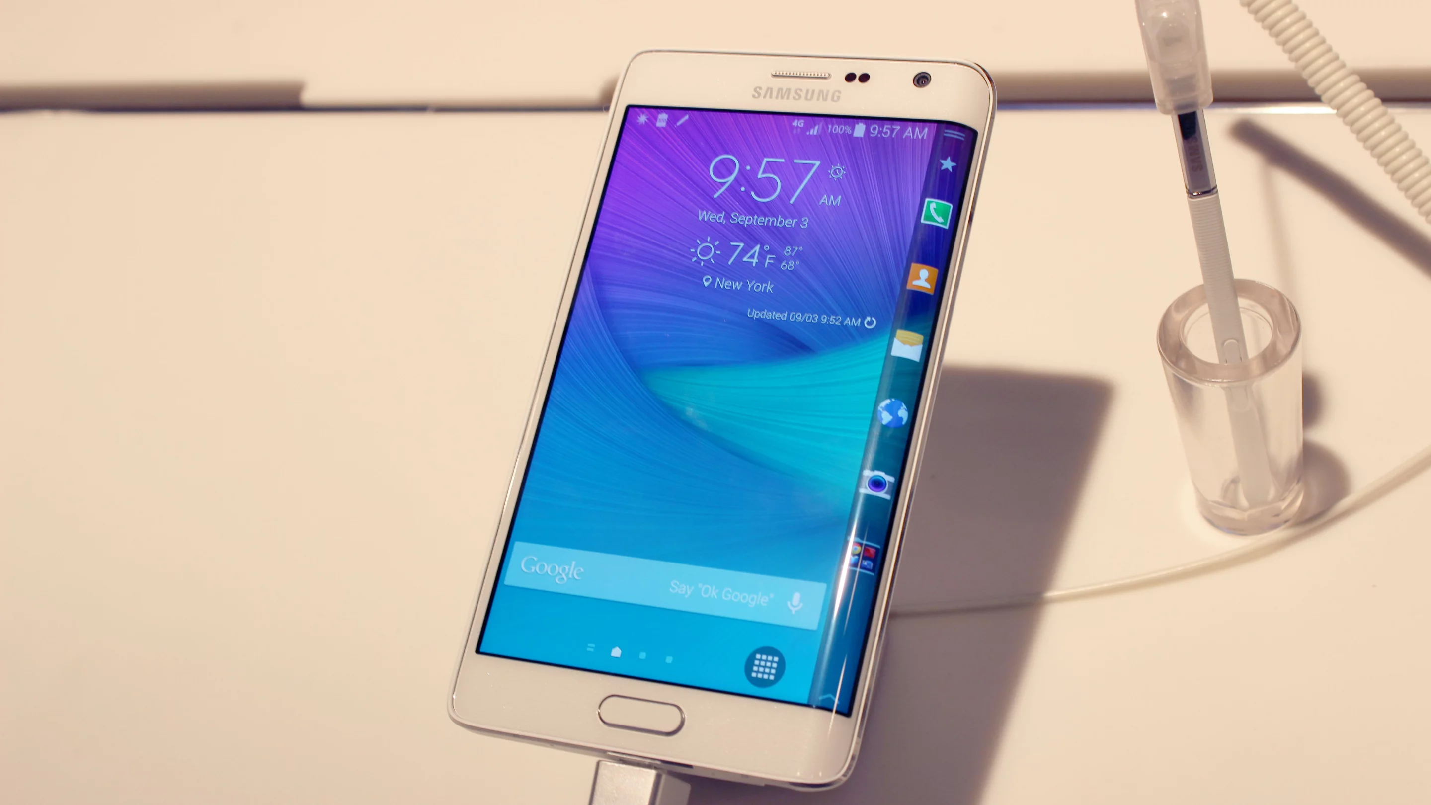 Galaxy Note Edge (Photo: Will Shanklin/Gizmag.com)