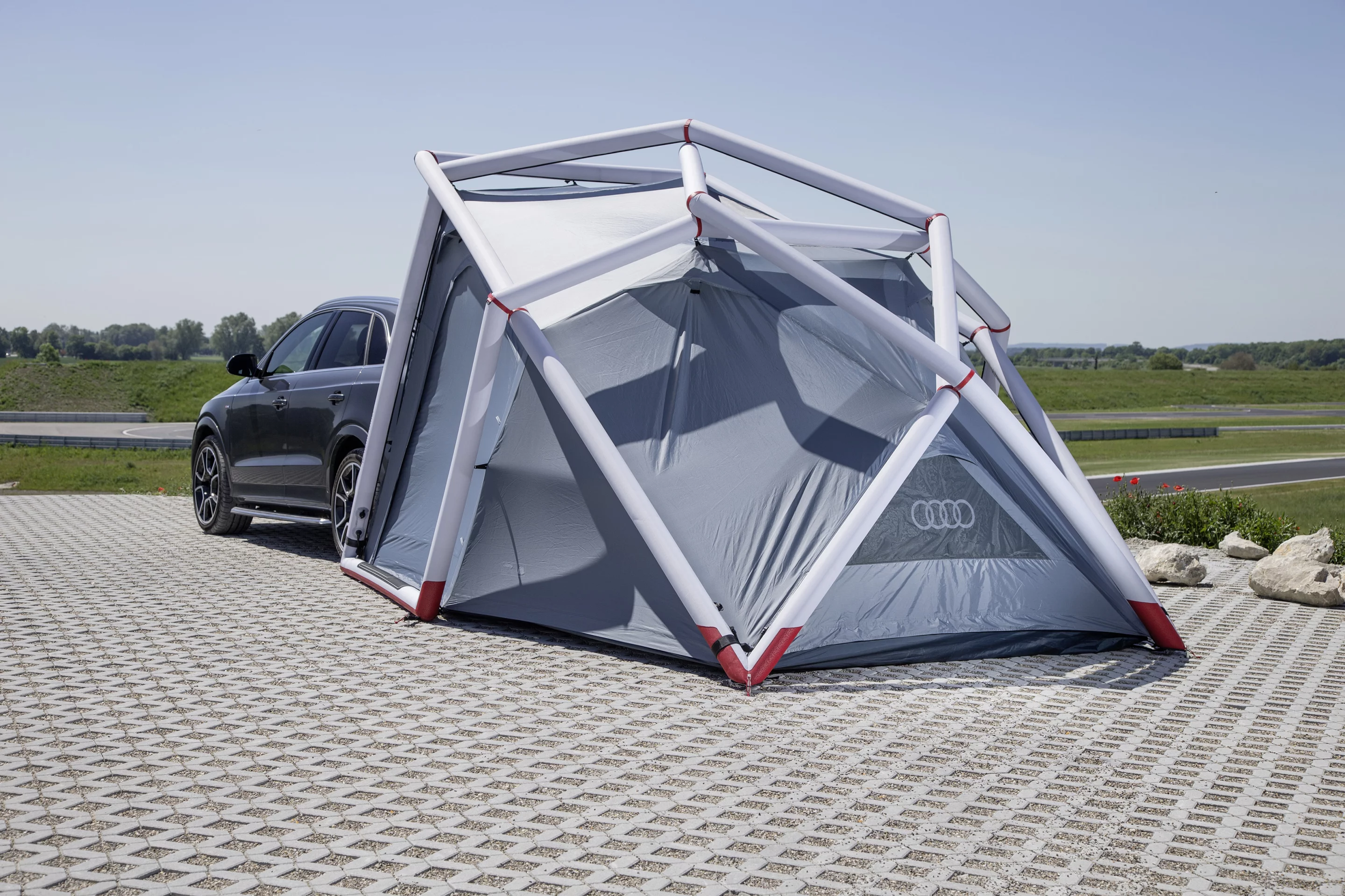 The Heimplanet tent is specially built to secure to the Q3
