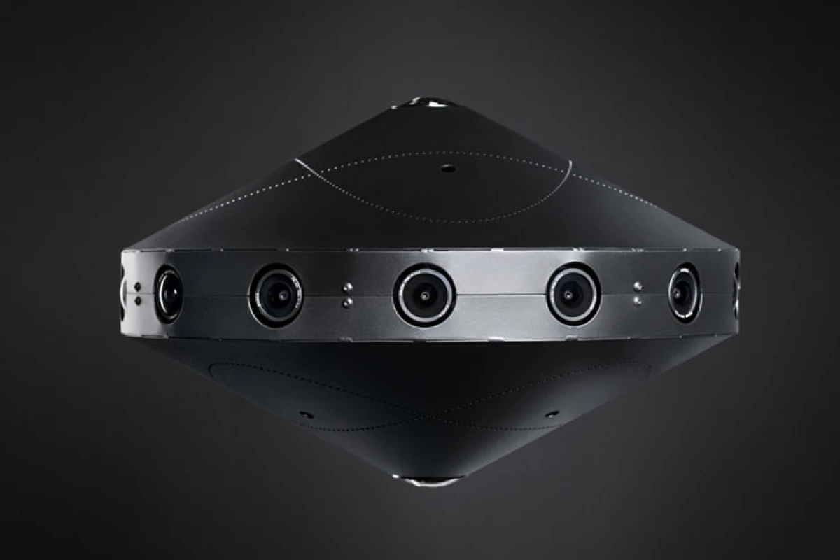 The Surround 360's cameras are fixed to an aluminum chassis with the outer housing crafted from powder-coated steel