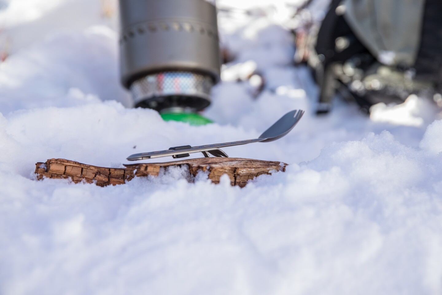 A six-tool multitool attaches to the main fork to create the Devour Ti multi-fork