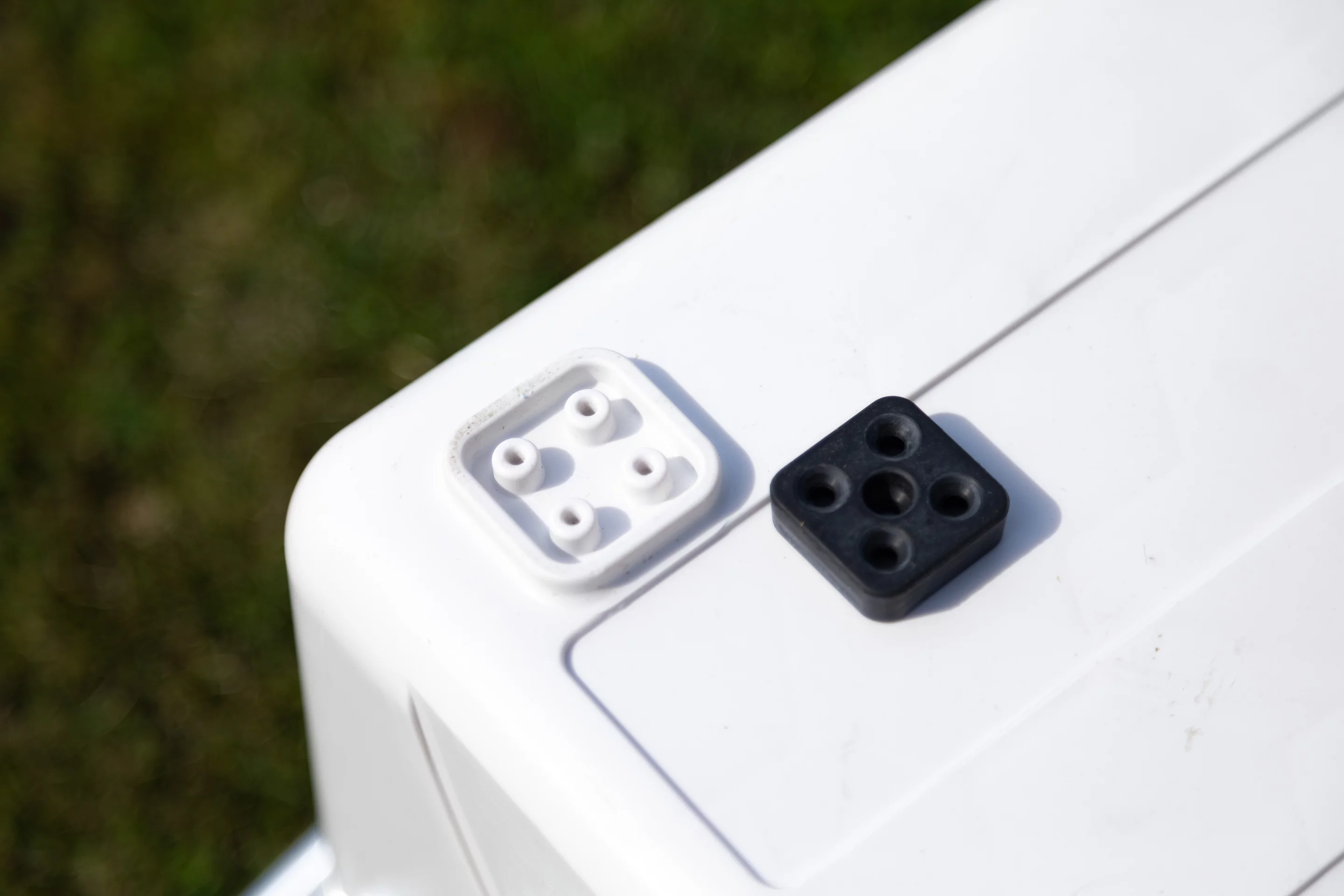 The rubber feet are removable