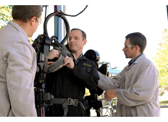 "Agent Phil Coulson" tries on the the XOS 2 for size