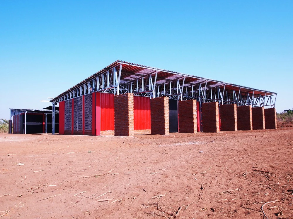 The Legson Kayira Community Center and Primary School measures a total of 380 sq m (4,090 sq ft) (Photo: Architecture for a change)