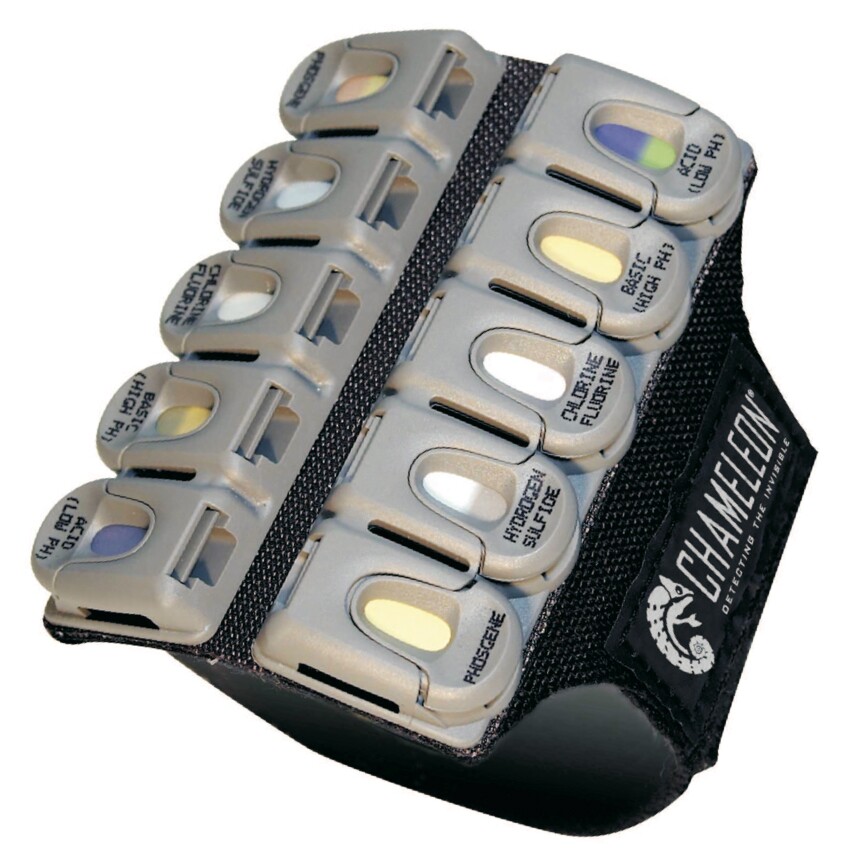 The Chameleon holds up to ten different gas-detecting cassettes