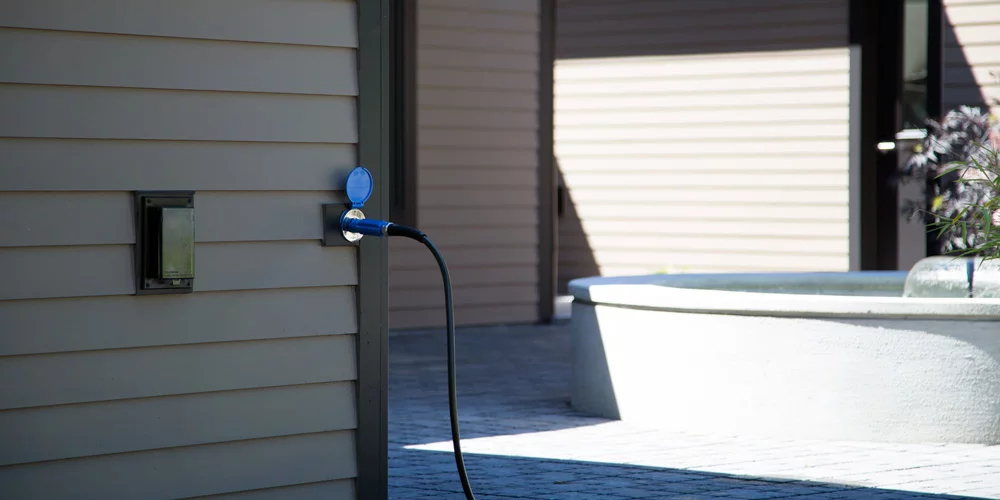 Made from stainless steel, the House Hydrant will require professional installation, but promises the quick connection offered by the hose adapter with the same O-ring design