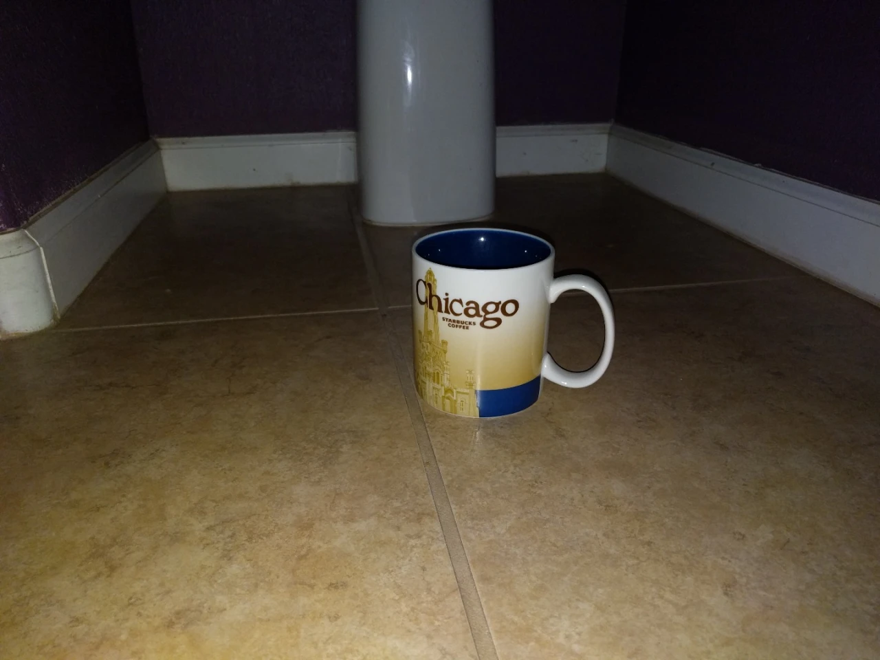 Indoor, poorly-lit – with flash – camera sample (Nexus 6P)
