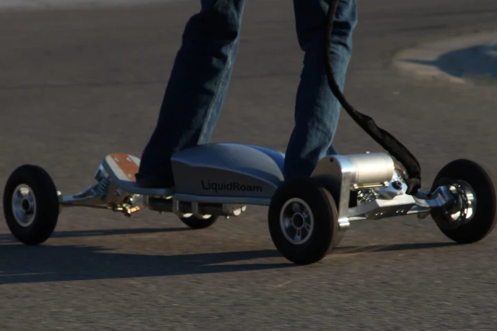 LiquidRoam has announced that the first early adopter RoamBoards - which feature technologies seen in the electric skateboard, bicycle, snowboard, and automotive industries - are now available for purchase