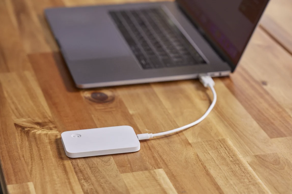 The Magmo can be hooked up to a laptop for data transfer, and to charge its battery