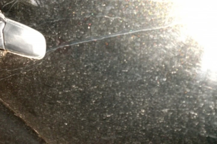 Self-healing car paint uses sunlight to repair scrapes