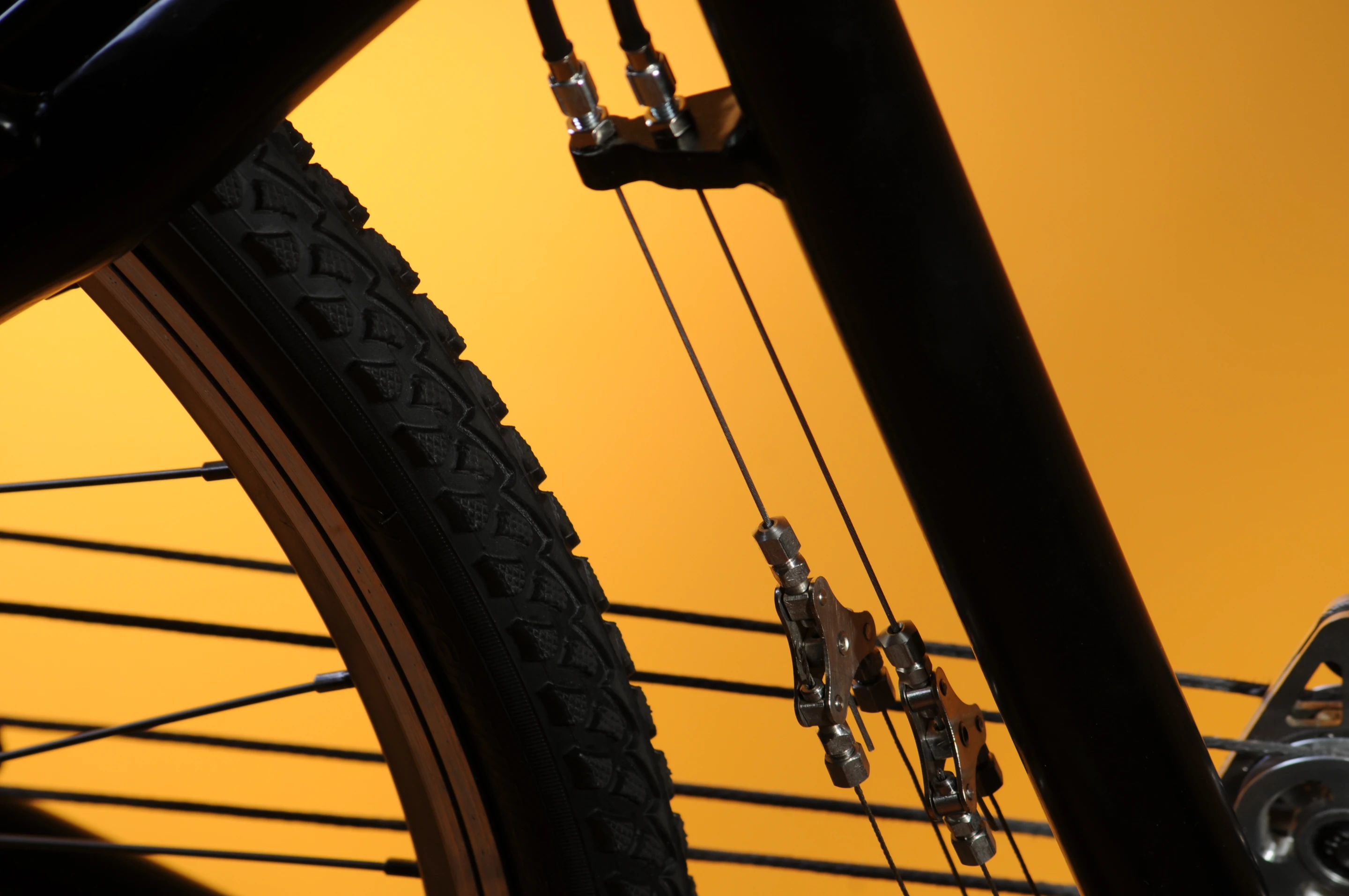 Different gear ratios are selected by moving the rope wheels up and down the notch positions on the swinging arm