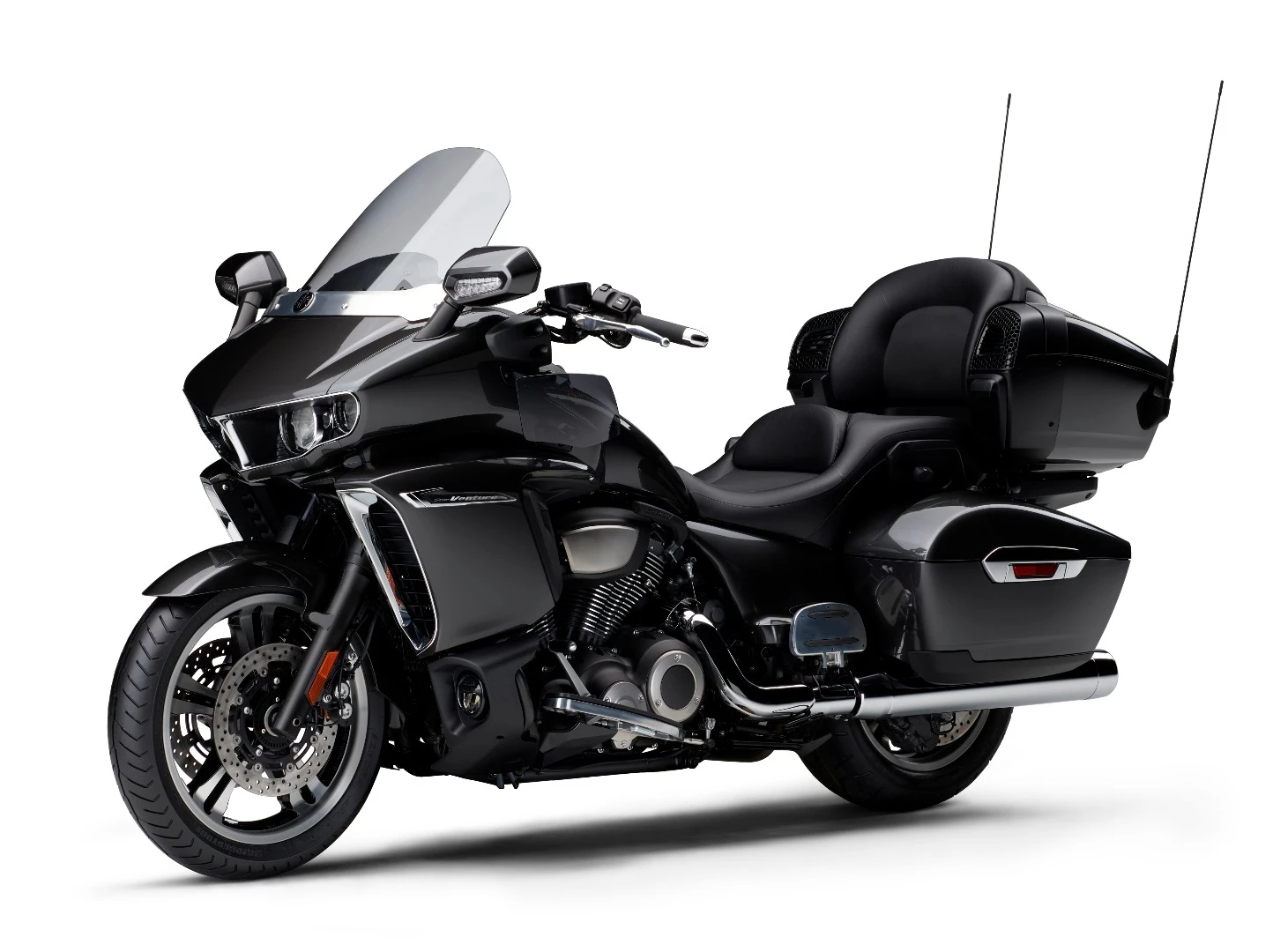 2017 Yamaha Star Venture: cruise control, heated grips, heated seats, adjustable backrests, luggage for days... This is a top-flight luxury tourer