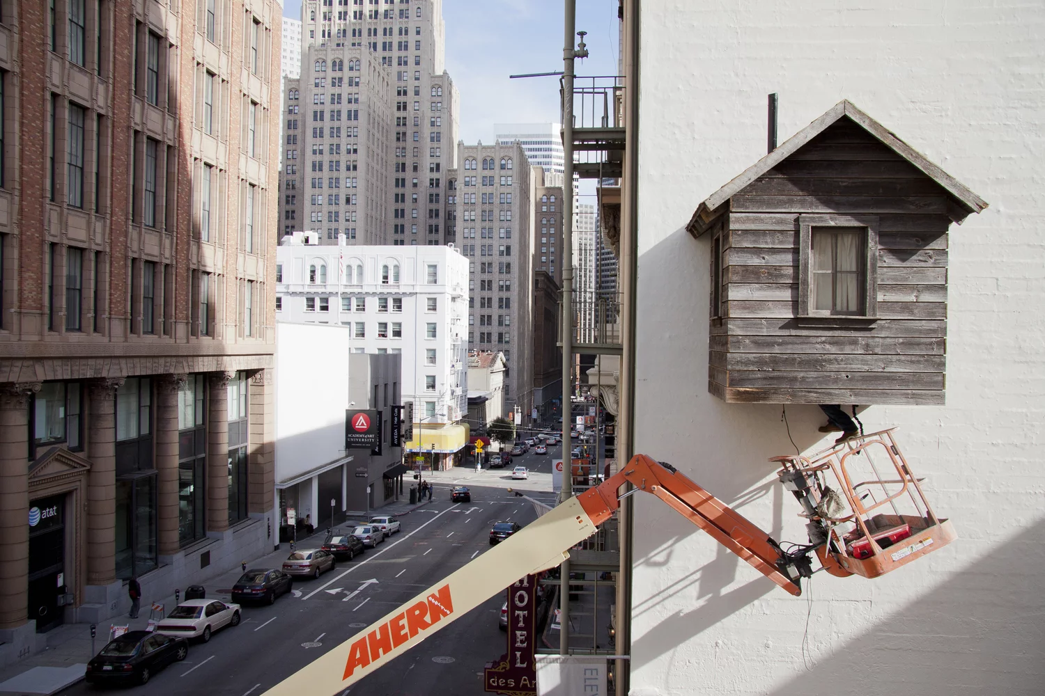 Manifest Destiny, by artist Mark Reigelman, is a tiny cabin affixed to the side of a hotel in downtown San Francisco. Designed to envision the “romantic spirit of the Western myth”, this interesting structure positions itself as an compelling juxtaposition between the old and the new