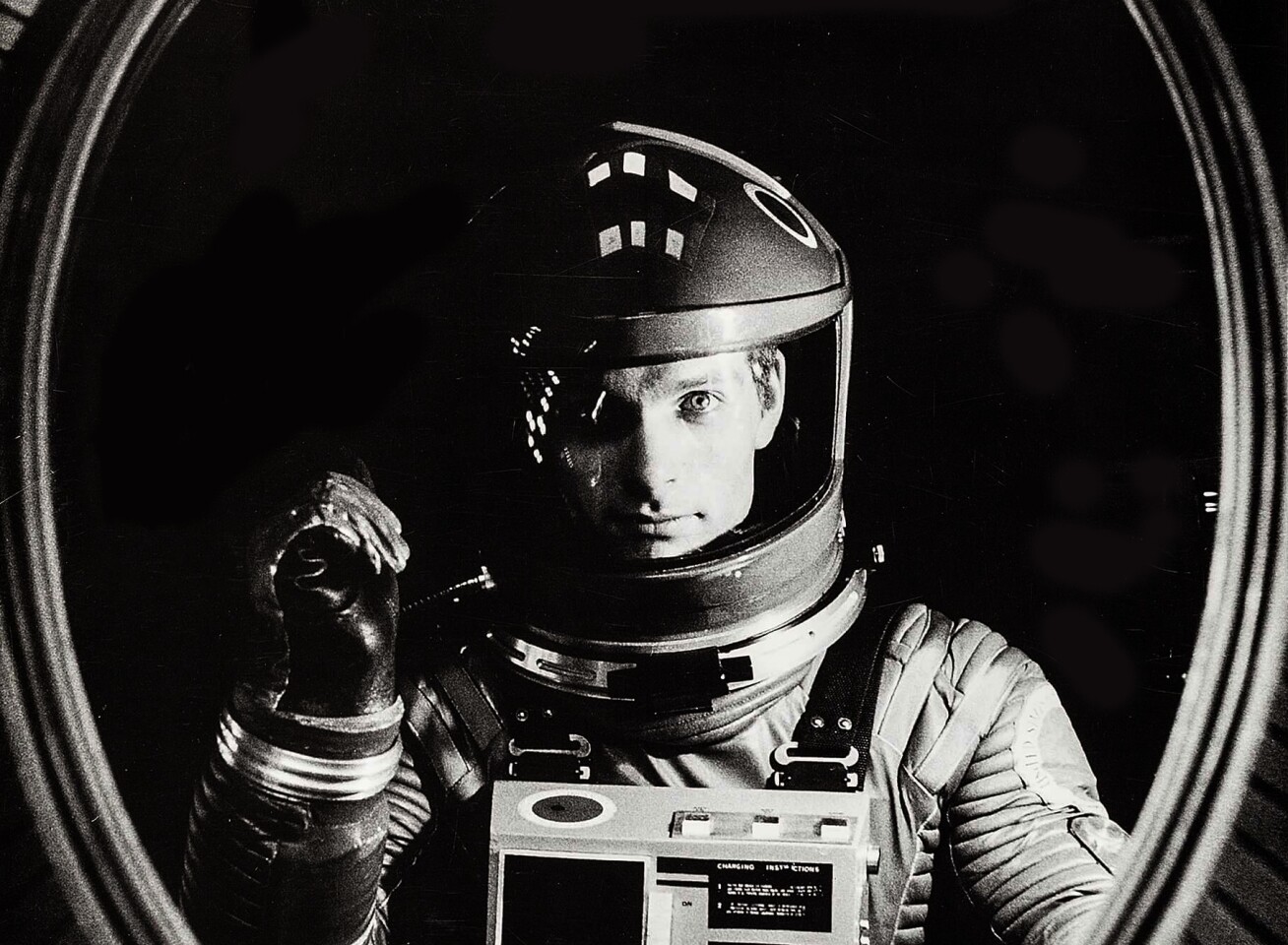 Space suit from "2001: A Space Odyssey" could break records at auction