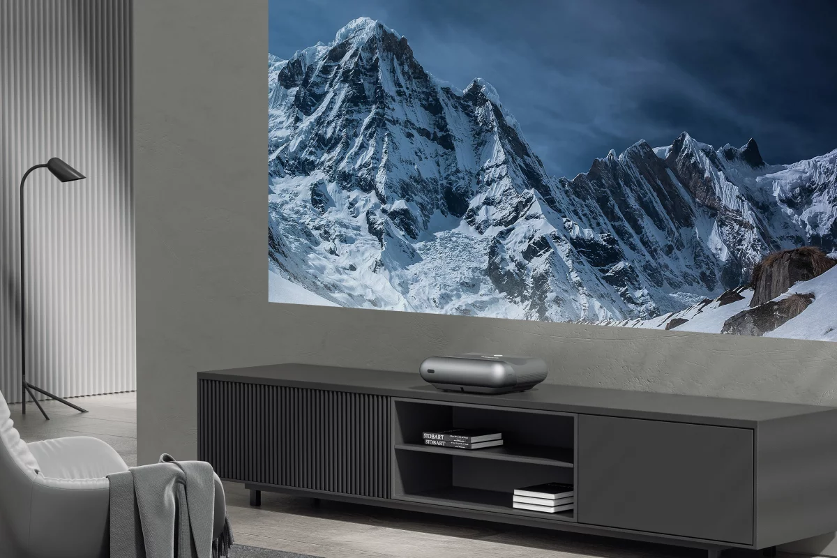 Big screen entertainment from mere inches away from the wall or screen, that's what JMGO promises from the O1 Series UST projectors