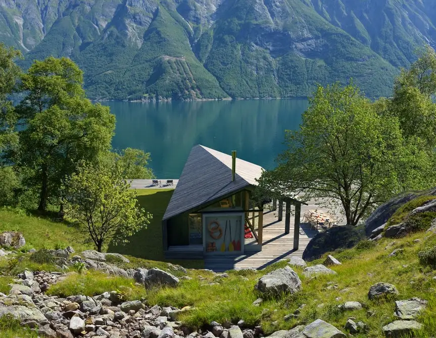 The Gapahuk can be configured to operate fully off-the-grid and Snøhetta says that its sloping roof is ideal for attaching solar panels