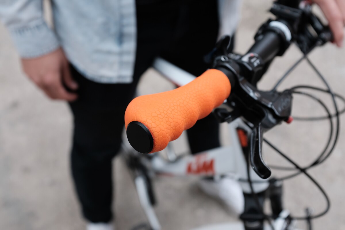 Personomic handlebar grips are custommade for each buyer's hands