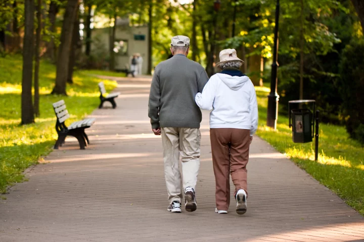 The Smart Moore Balance Brace connects physiotherapists with senior patients, to ensure that they're learning to walk safely