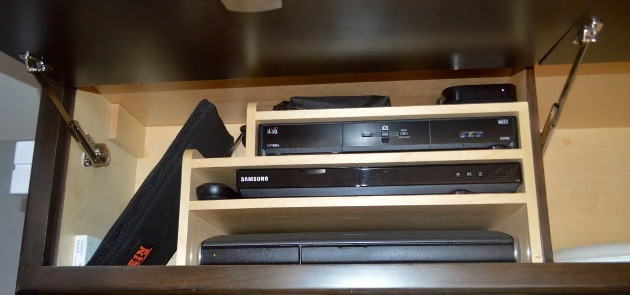 EarthRoamer offers a number of entertainment options